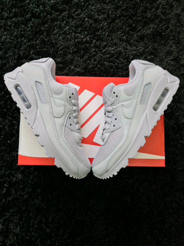 air max 90 triple wolf grey